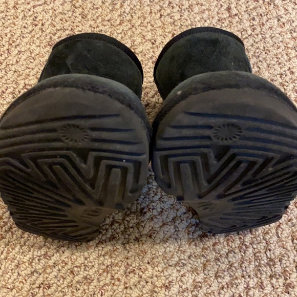 Kids Uggs - Picture 3 of 3